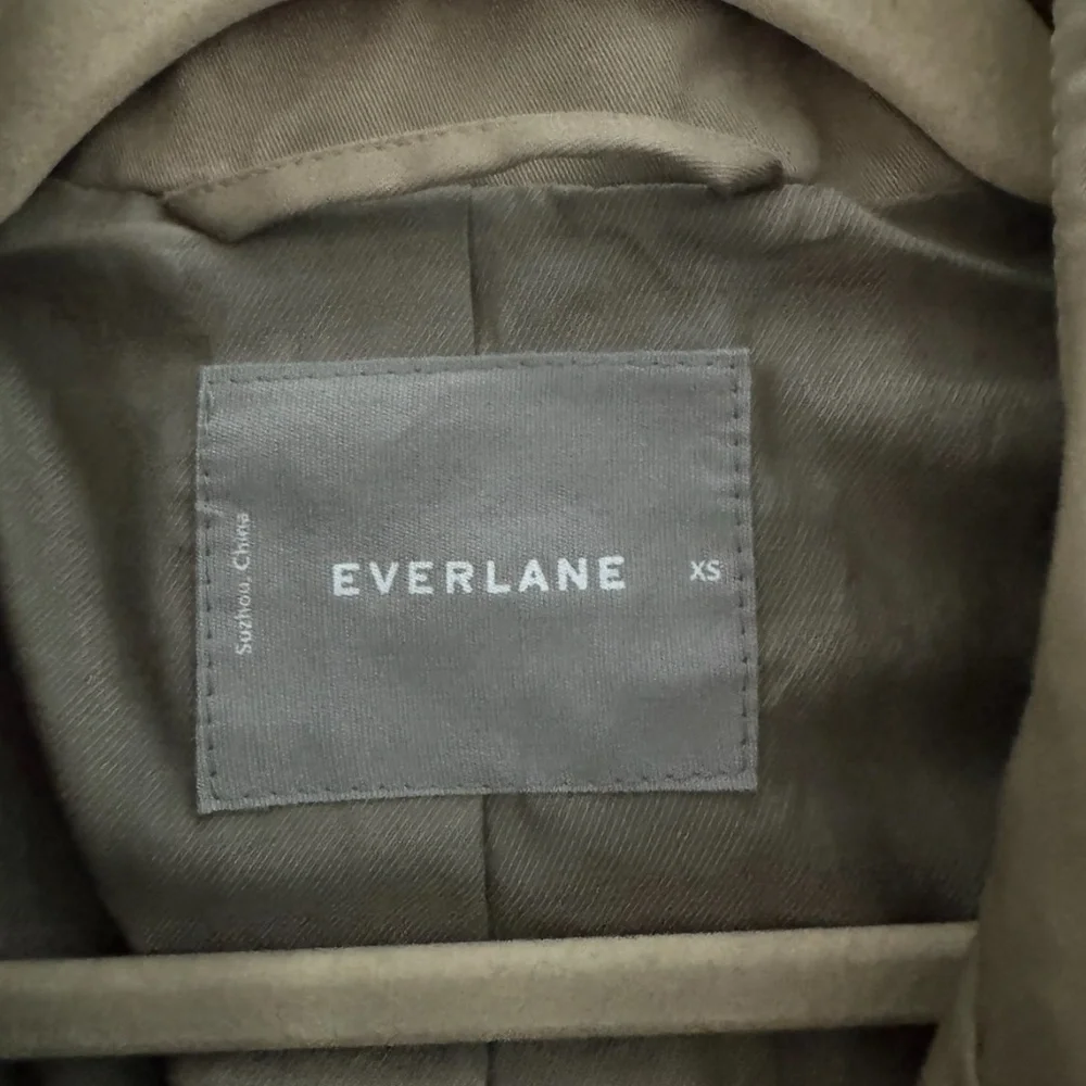 Everlane Trench - Picture 4 of 5